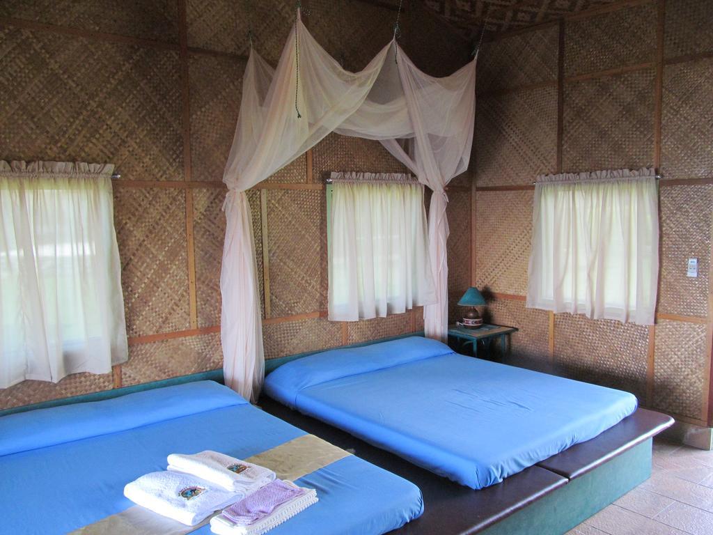 Parrot Paradise Resort Boljoon Стая снимка