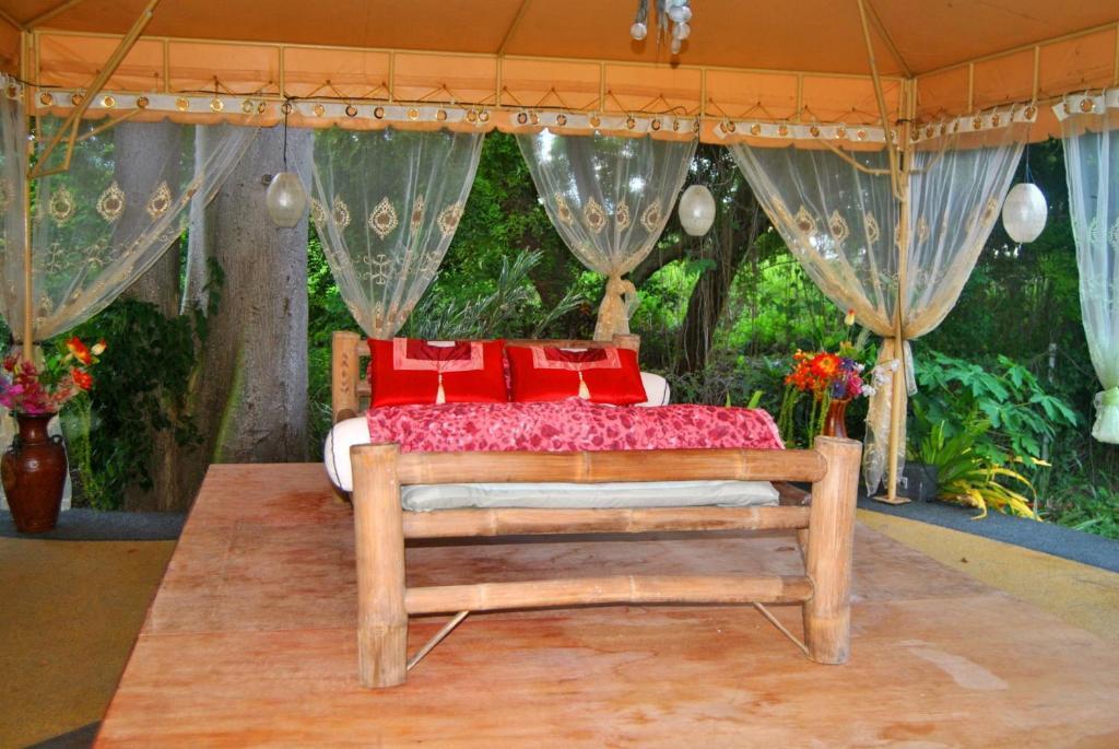 Parrot Paradise Resort Boljoon Екстериор снимка