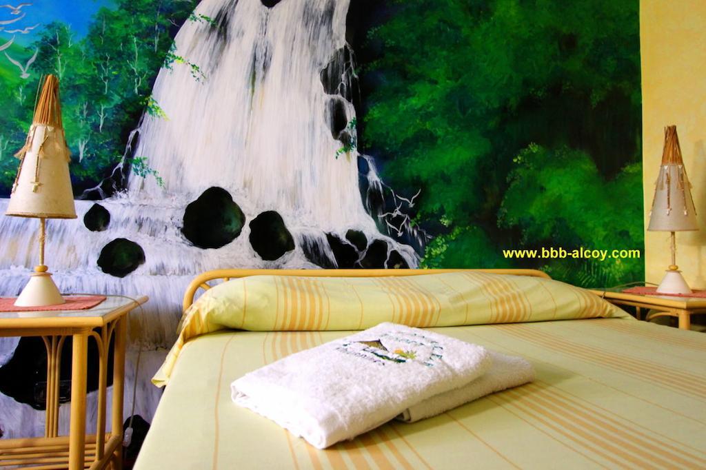 Parrot Paradise Resort Boljoon Стая снимка