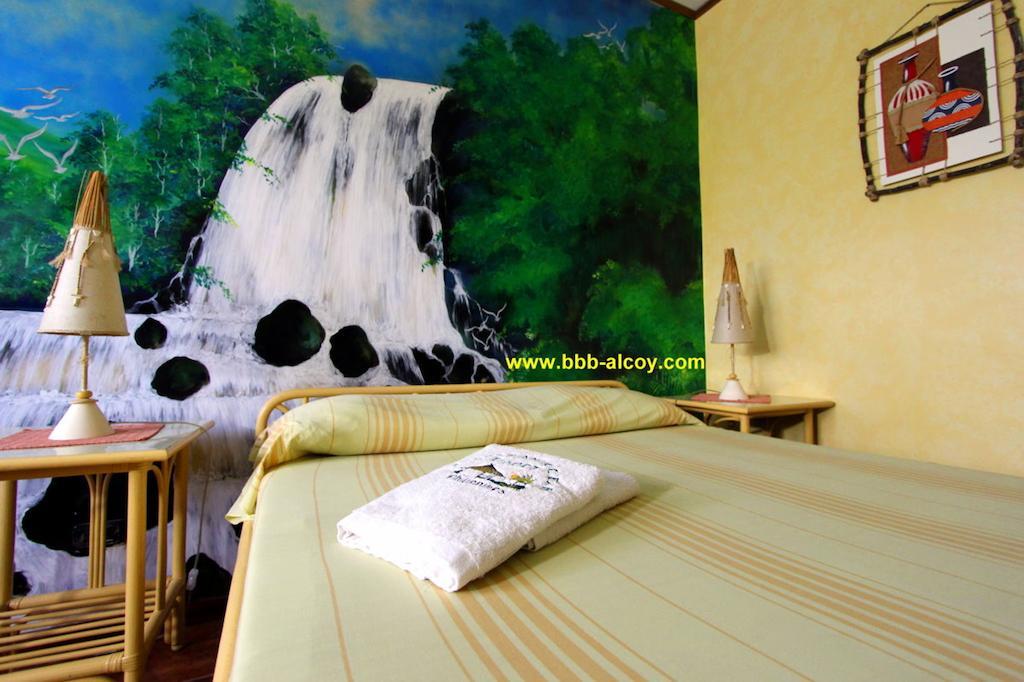 Parrot Paradise Resort Boljoon Стая снимка
