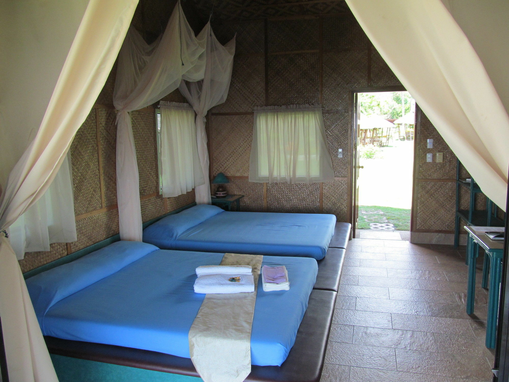 Parrot Paradise Resort Boljoon Екстериор снимка